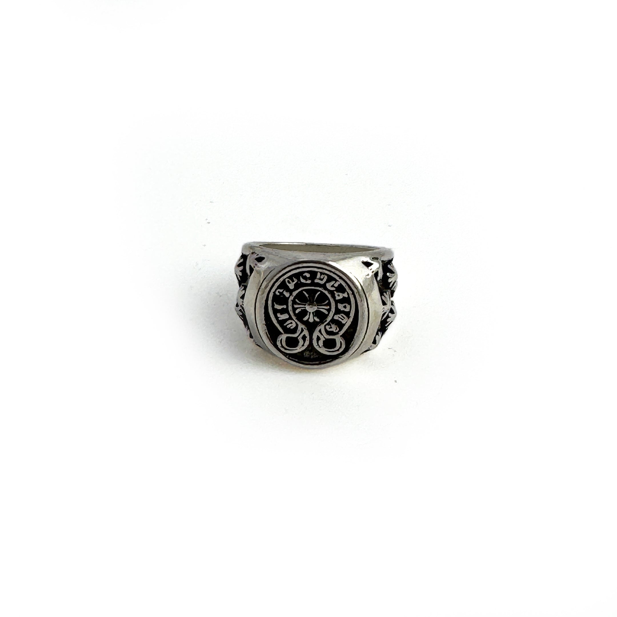 Chrome Hearts Horse Shoe ring