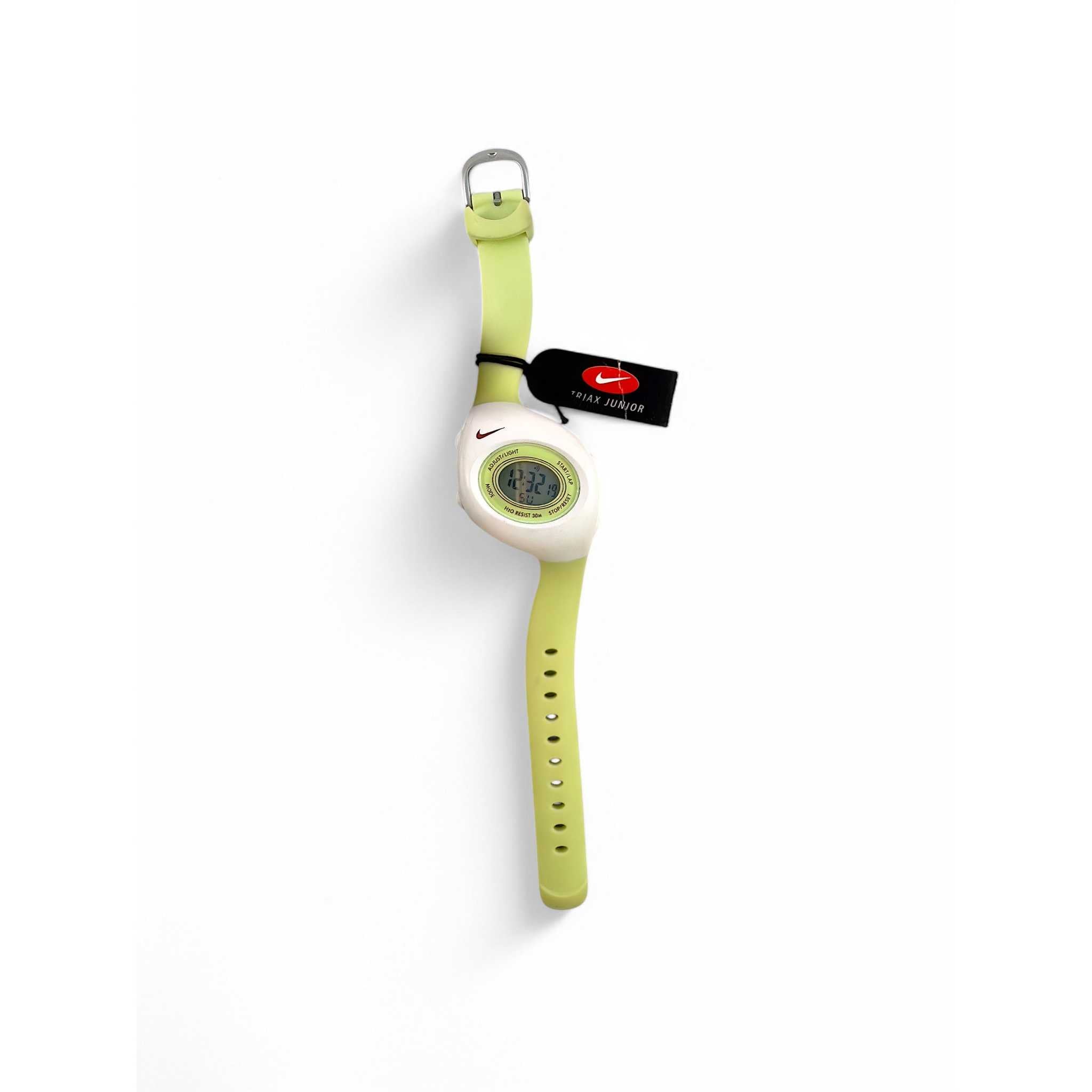 Nike Triax Junior WR0017-102  in Green Tone 