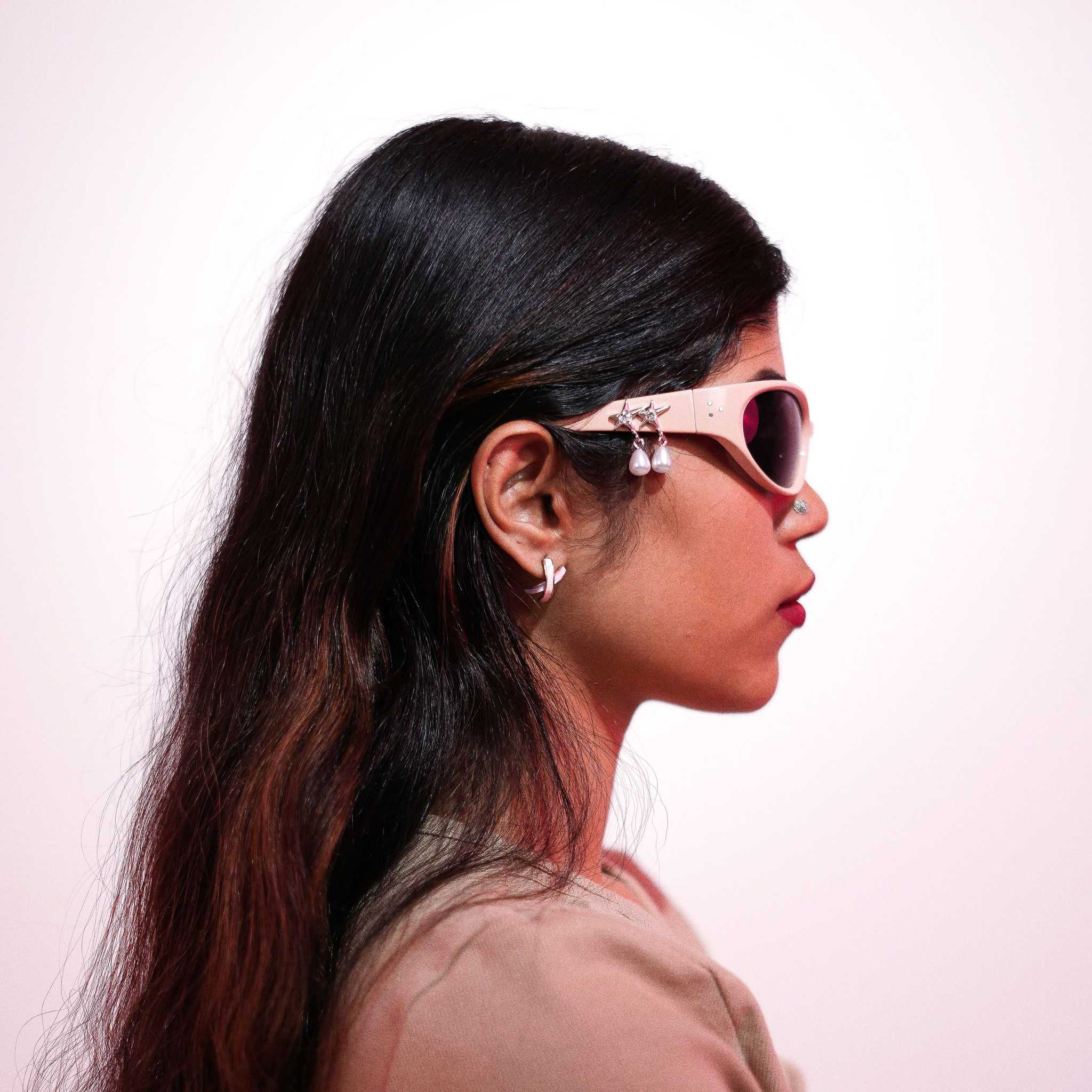 Pearl Drop Off White Charms 